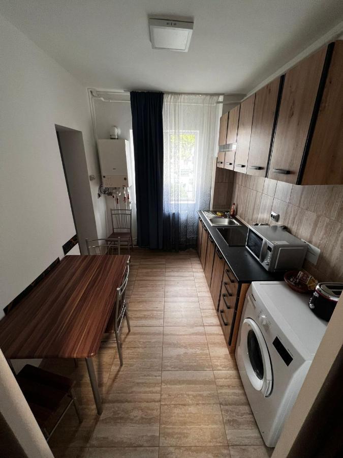 Central Studio 1 - apartament 2 camere Deva Exterior foto